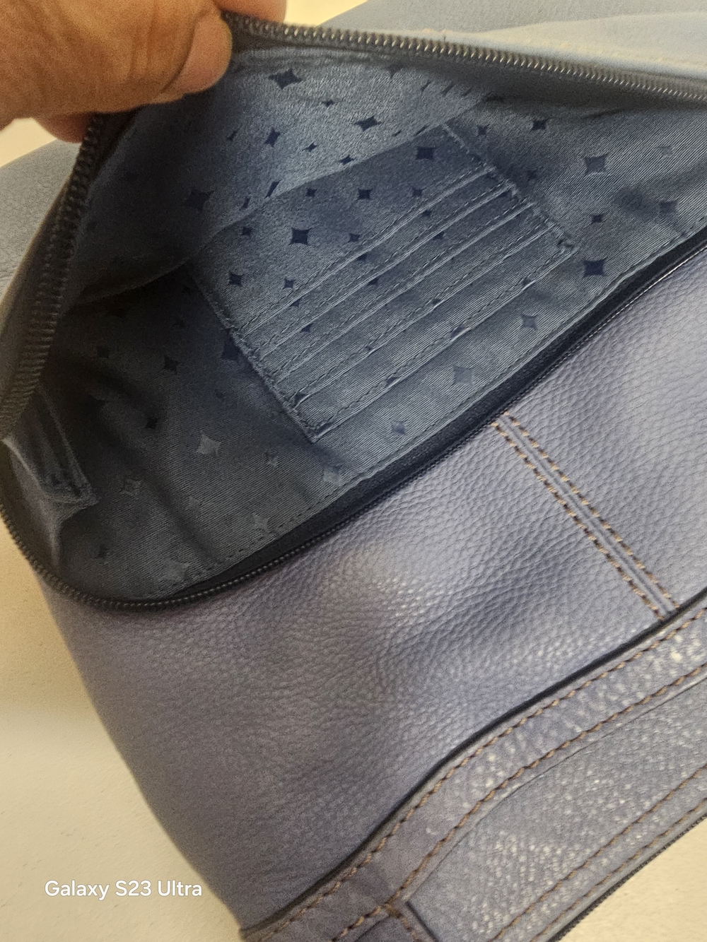 Fossil Blue Shoulder Bag Adjustable Strap Zipper D Ring Contrast Stitching - Picture 6 of 9